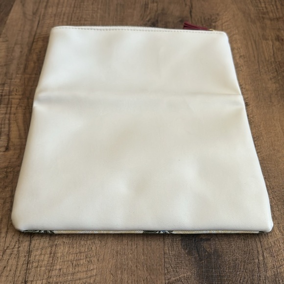 RACHEL PALLY REVERSIBLE CLUTCH IN BLOOM Zipper bag with interior pocket NWOT - Picture 7 of 10